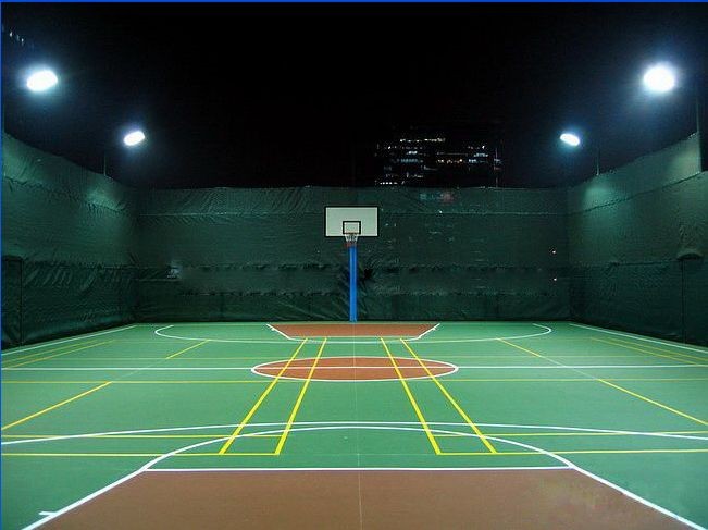 樓頂(dǐng)籃球場